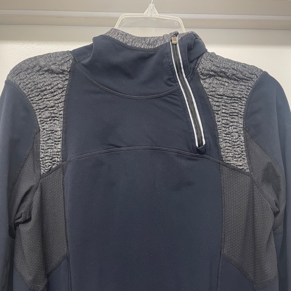 Lululemon Run Back On Track Pullover Hoodie Ponytail Hole - Picture 3 of 11